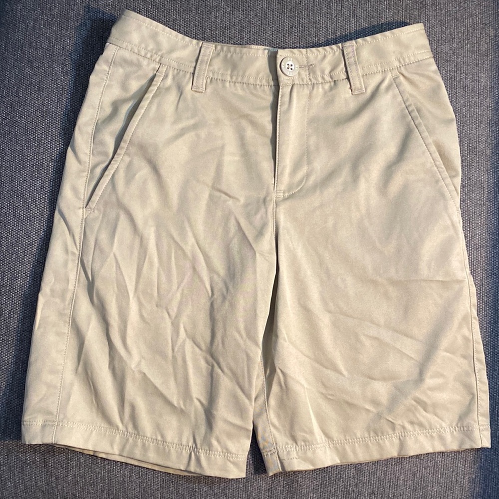 UnderArmour Boy’s Khaki Golf Shorts